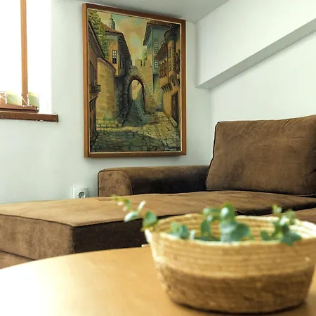 Daire Large 2-bedroom Near Road, 5 Min To Gondola & Bar Street Bansko